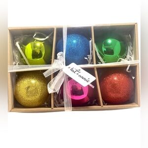Kat + Annie Six Metallic and Shimmering Christmas Ball Set.